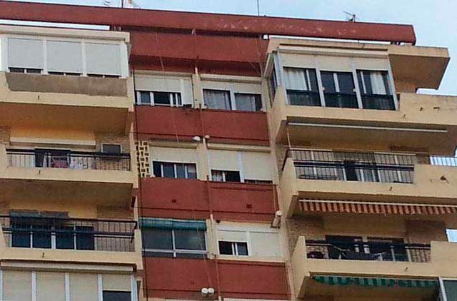 Hidrolimza - Trabajos Verticales edificio con balcón